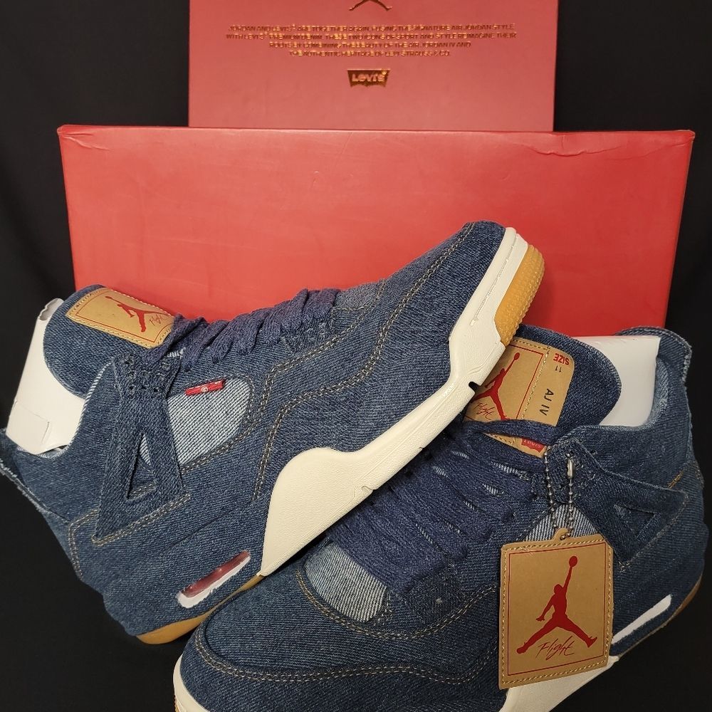 Jordan 4 Retro Levi's edition